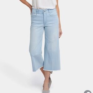 NYDJ high waist cropped wide leg light denim jeans frayed hem SZ 12